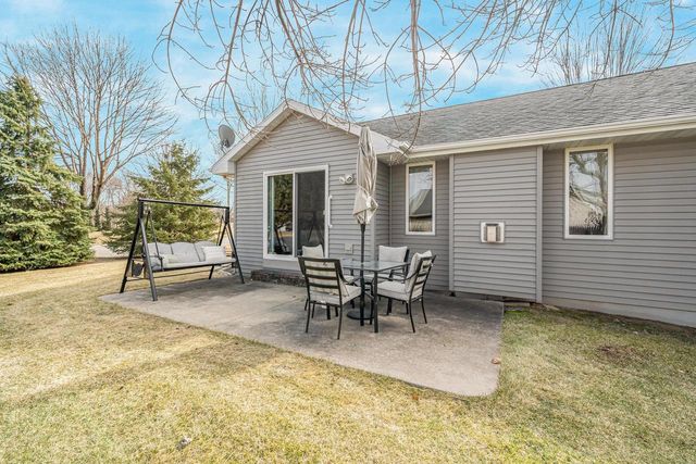 103 GREEN WAY DRIVE, Combined Locks, WI 54113