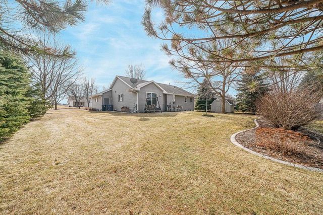 103 GREEN WAY DRIVE, Combined Locks, WI 54113