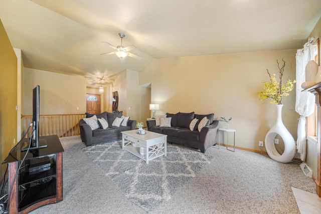 103 GREEN WAY DRIVE, Combined Locks, WI 54113