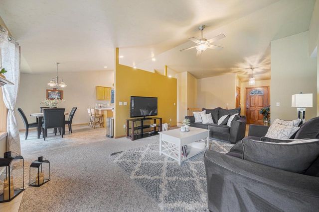 103 GREEN WAY DRIVE, Combined Locks, WI 54113