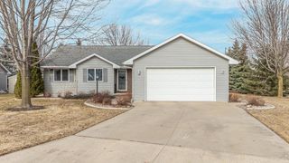 103 GREEN WAY DRIVE, Combined Locks, WI 54113
