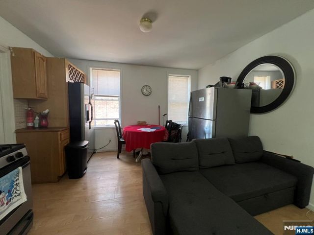 201 45th Street 504, Union City, NJ 07087