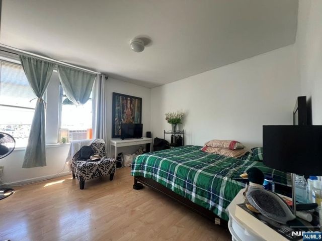 201 45th Street 504, Union City, NJ 07087
