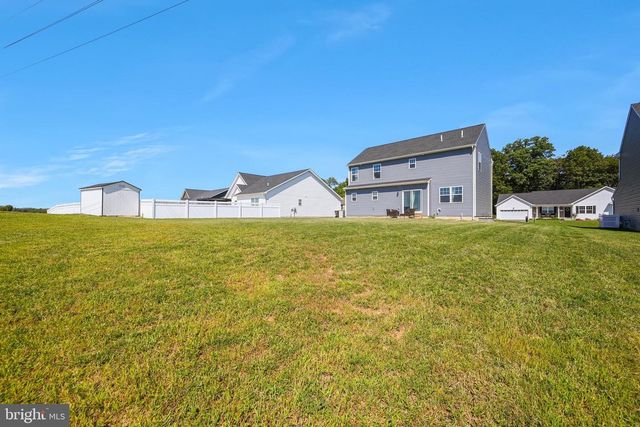 69 LESTER AVE, York, PA 17408