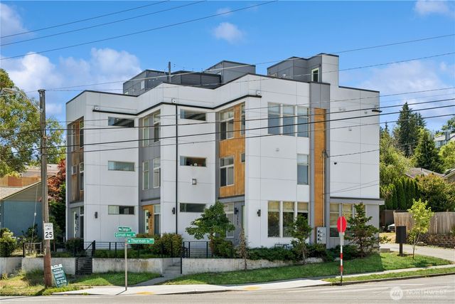 3865 Gilman Avenue W, Seattle, WA 98199