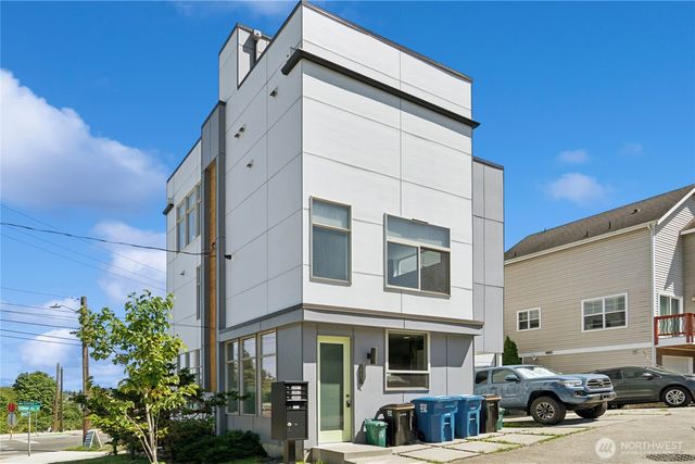 3865 Gilman Avenue W, Seattle, WA 98199