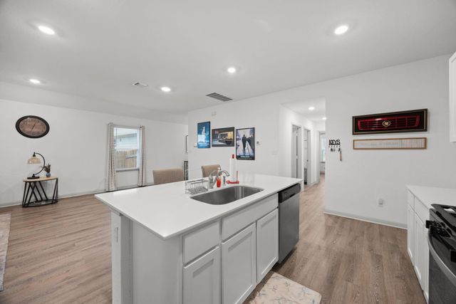110 Johnson Draw RD, Hutto, TX 78634
