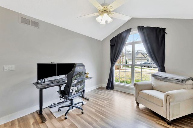 833 N Bracken Cir, Wichita, KS 67206