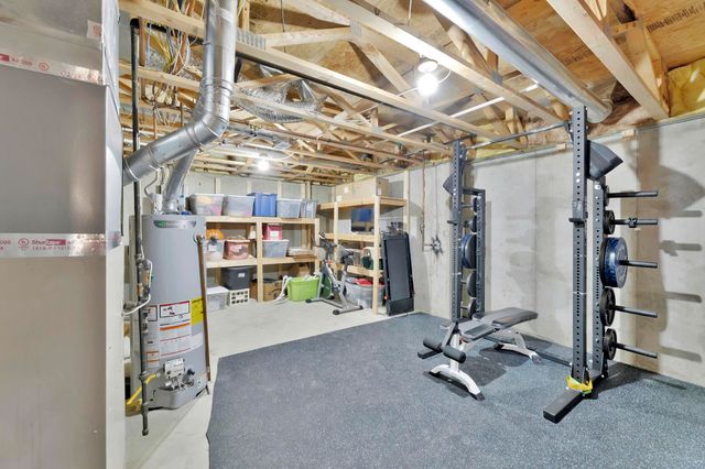 833 N Bracken Cir, Wichita, KS 67206