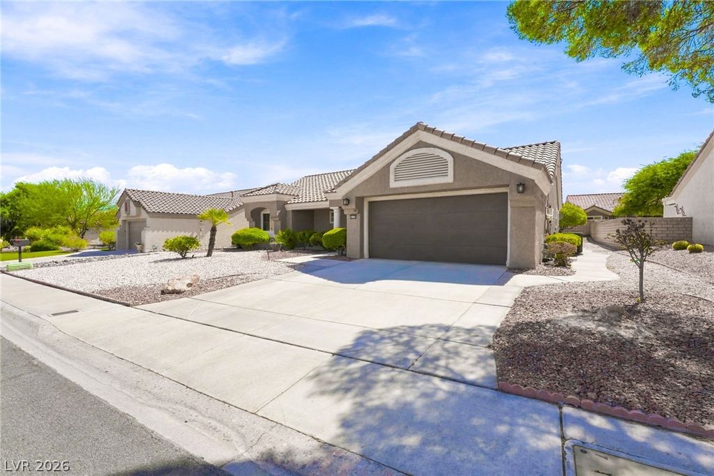 8729 Villa Ridge Drive, Las Vegas, NV 89134 — photo 2