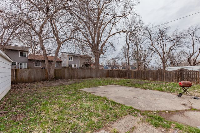 1340 E 17th Court, Des Moines, IA 50316