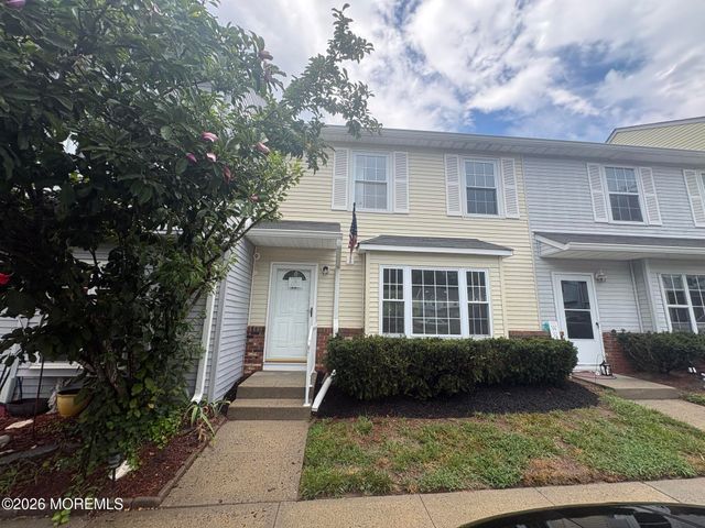 99 Joan Court, Jackson, NJ 08527