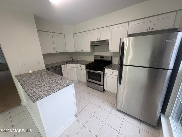 99 Joan Court, Jackson, NJ 08527
