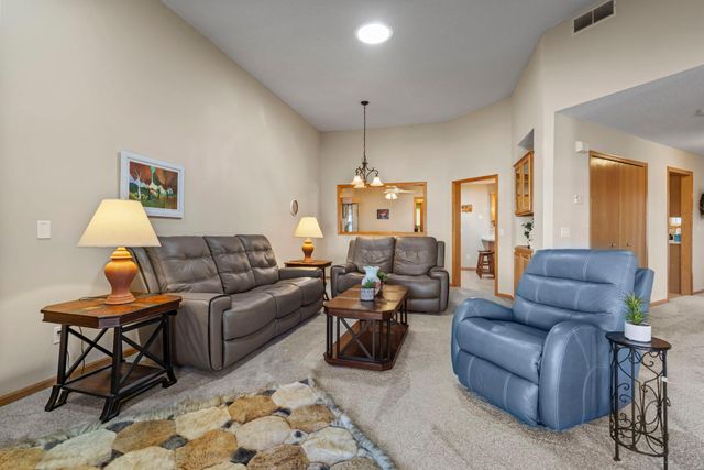 13008 Echo Lane, Apple Valley, MN 55124