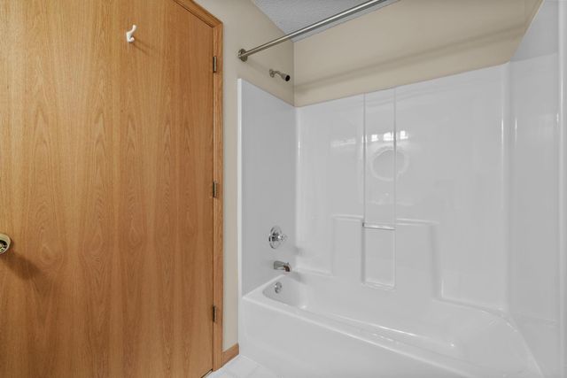 13008 Echo Lane, Apple Valley, MN 55124