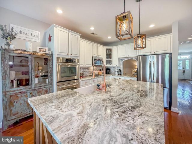 2410 ROSEMONT TER, Furlong, PA 18925