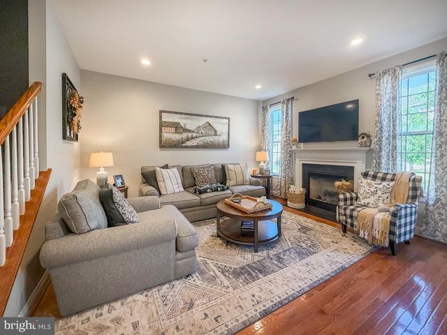 2410 ROSEMONT TER, Furlong, PA 18925