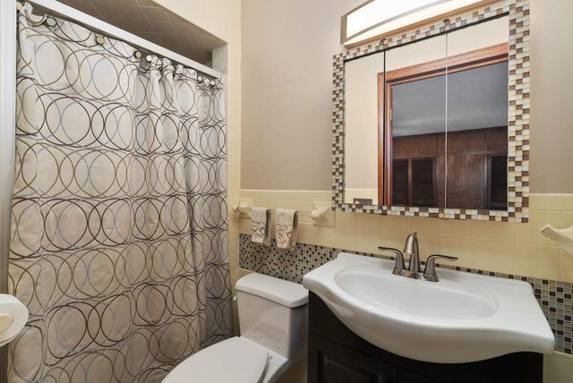 2105 Ruger Avenue, Janesville, WI 53545