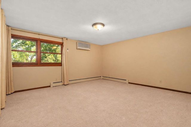 2105 Ruger Avenue, Janesville, WI 53545