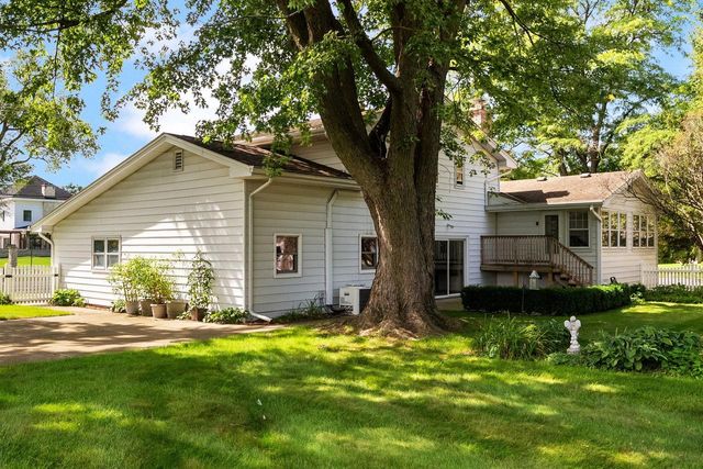 2105 Ruger Avenue, Janesville, WI 53545