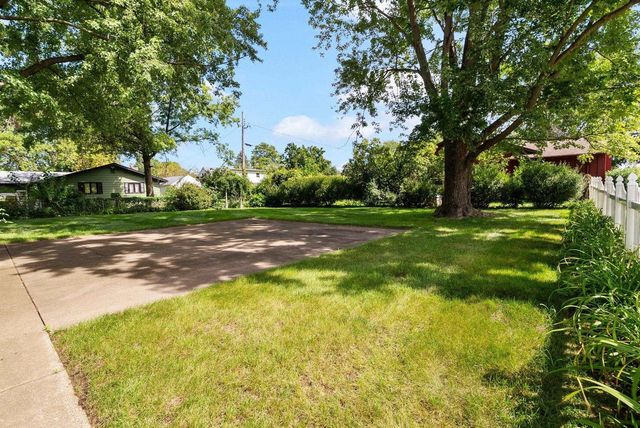 2105 Ruger Avenue, Janesville, WI 53545