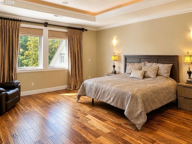5716 Sw HAMILTON St, Portland, OR 97221