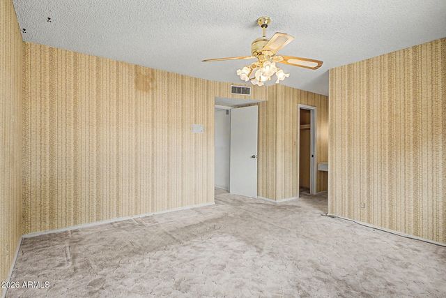 2302 E LINCOLN Circle, Phoenix, AZ 85016