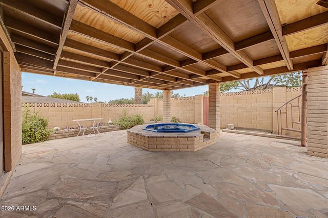 2302 E LINCOLN Circle, Phoenix, AZ 85016