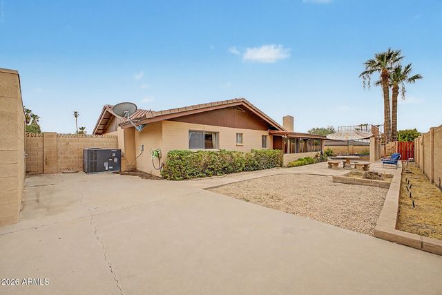 2302 E LINCOLN Circle, Phoenix, AZ 85016