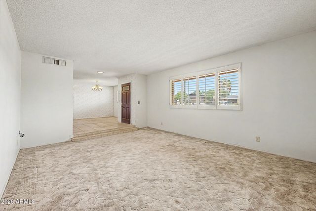 2302 E LINCOLN Circle, Phoenix, AZ 85016