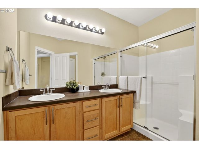 4949 Sw 141ST Ave, Beaverton, OR 97005