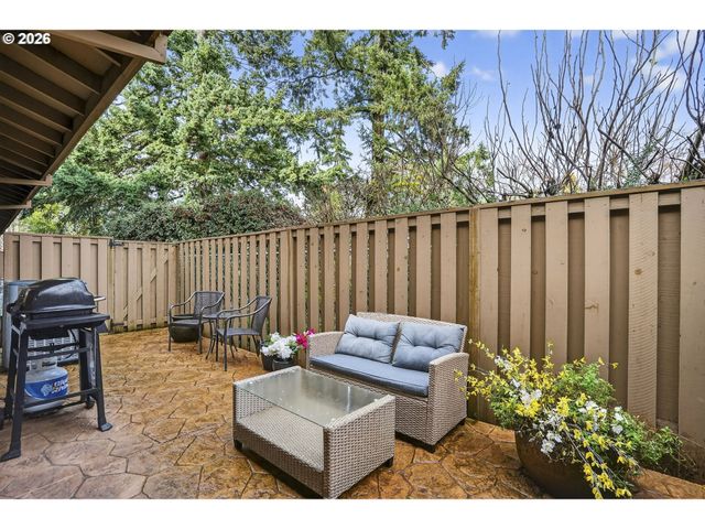 4949 Sw 141ST Ave, Beaverton, OR 97005