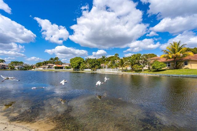 4015 NW 62nd Dr, Coconut Creek, FL 33073