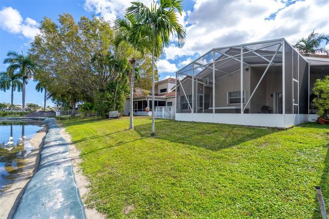 4015 NW 62nd Dr, Coconut Creek, FL 33073