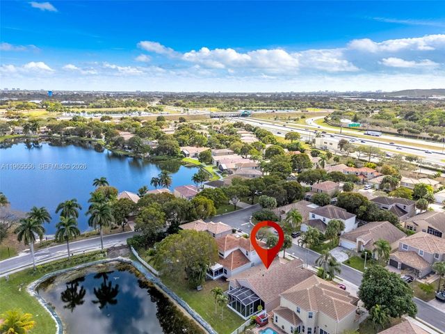 4015 NW 62nd Dr, Coconut Creek, FL 33073