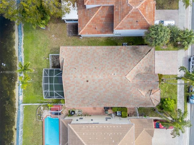 4015 NW 62nd Dr, Coconut Creek, FL 33073