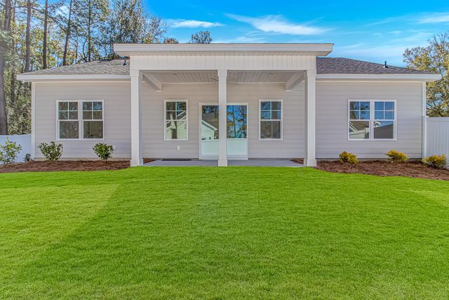 16 Love Ln., Pawleys Island, SC 29585