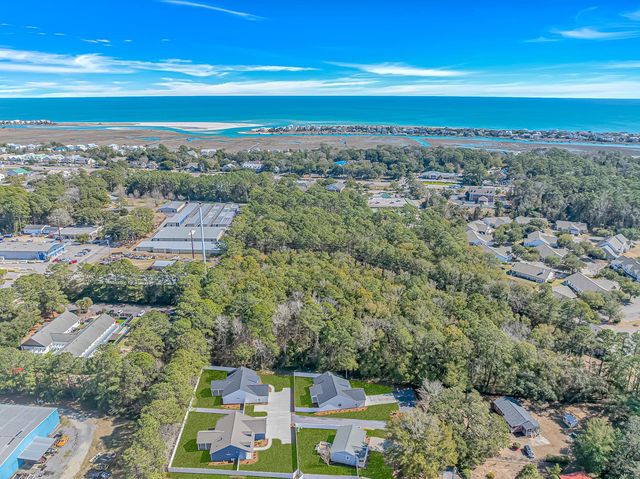 16 Love Ln., Pawleys Island, SC 29585