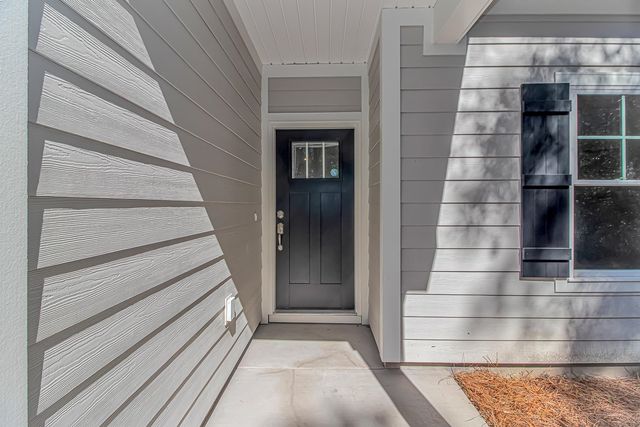 16 Love Ln., Pawleys Island, SC 29585