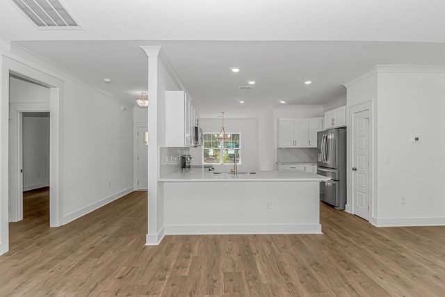 16 Love Ln., Pawleys Island, SC 29585