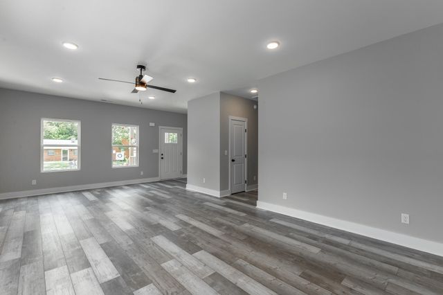 4229 Quinn Adams Street, Chattanooga, TN 37410