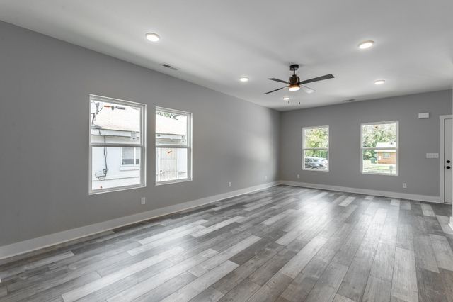 4229 Quinn Adams Street, Chattanooga, TN 37410