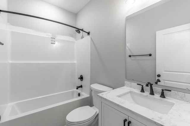 4229 Quinn Adams Street, Chattanooga, TN 37410