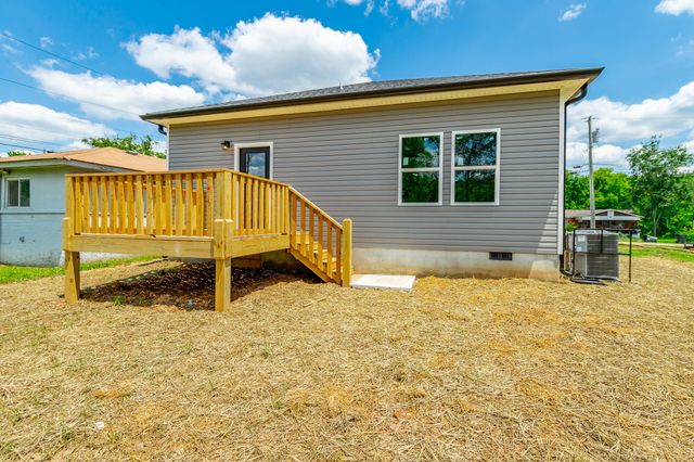 4229 Quinn Adams Street, Chattanooga, TN 37410