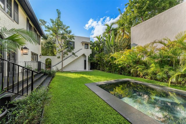 547 NE 57th St, Miami, FL 33137