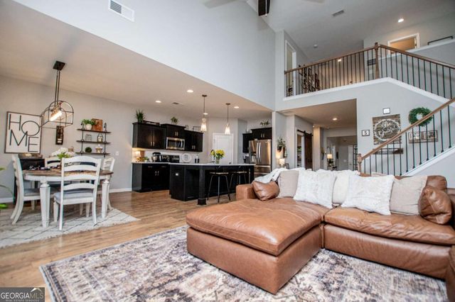 104 Kingston Circle, Carrollton, GA 30117