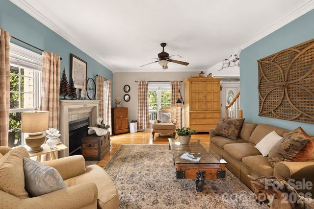 254 Kanuga Forest Drive, Hendersonville, NC 28739