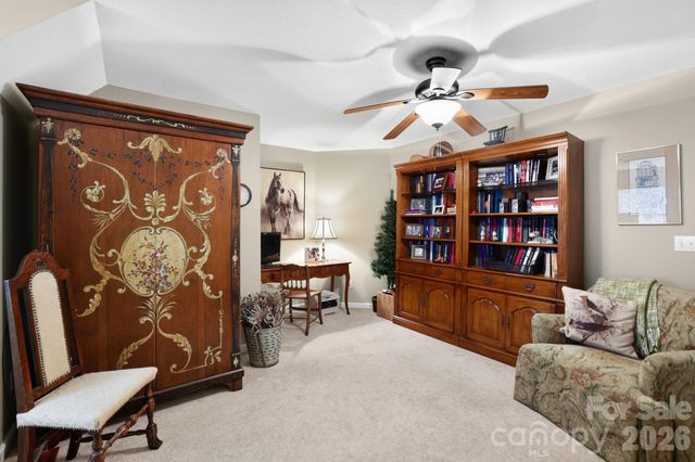 254 Kanuga Forest Drive, Hendersonville, NC 28739