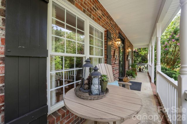 254 Kanuga Forest Drive, Hendersonville, NC 28739