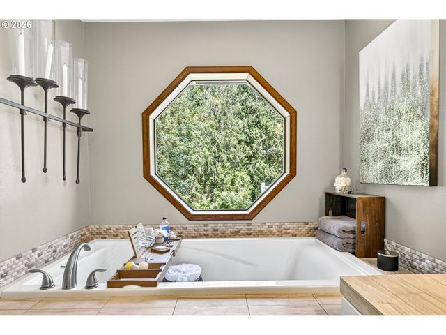 19345 S ROCKNEY Rd, Colton, OR 97017